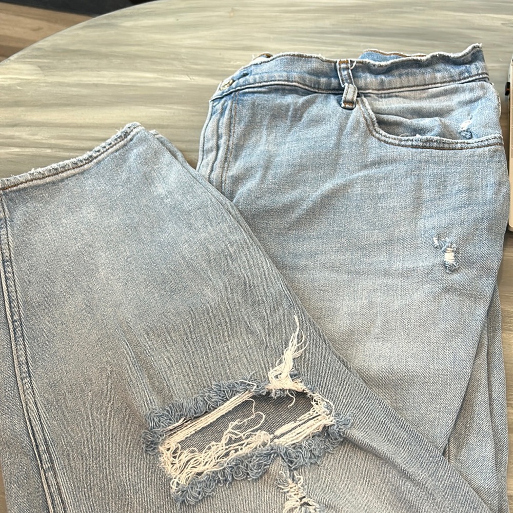 american eagle the mom jean